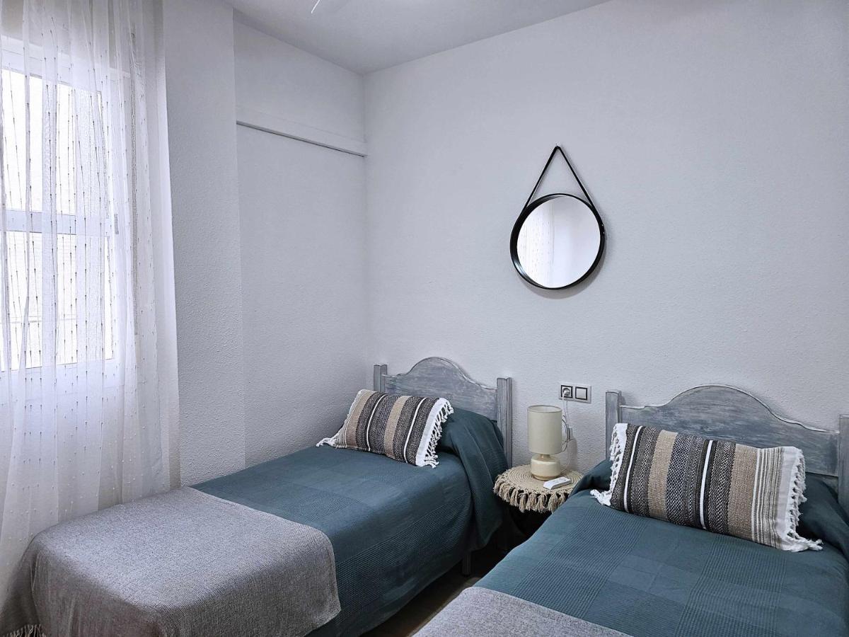 La Pereta Immaculate Quiet House Free Parking Daire Málaga Dış mekan fotoğraf