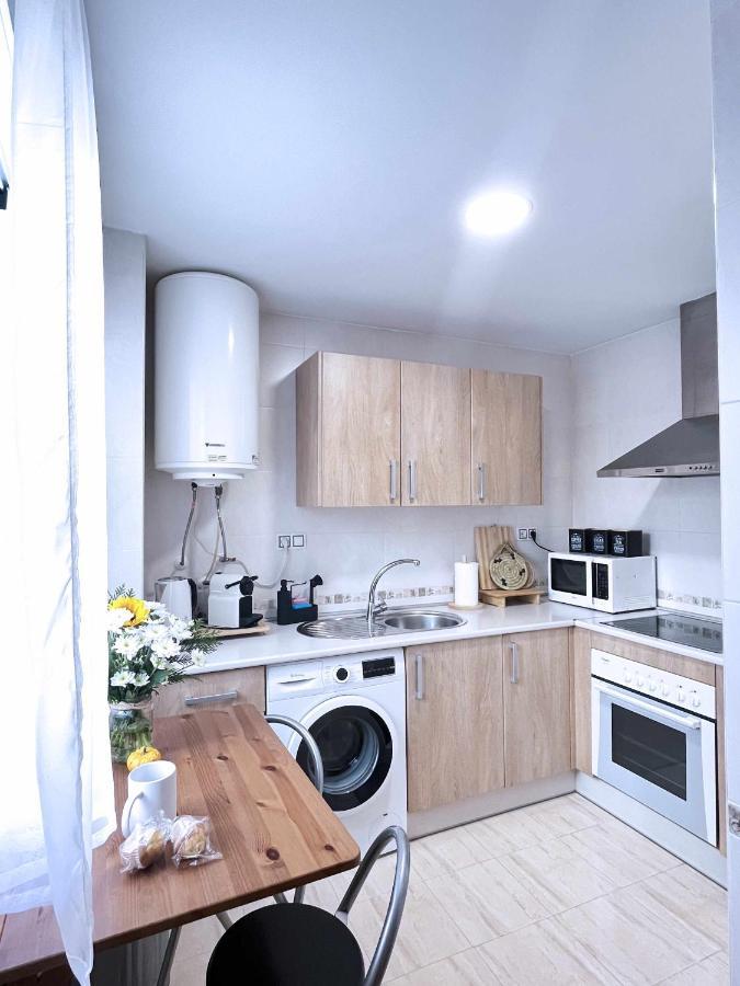 La Pereta Immaculate Quiet House Free Parking Daire Málaga Dış mekan fotoğraf