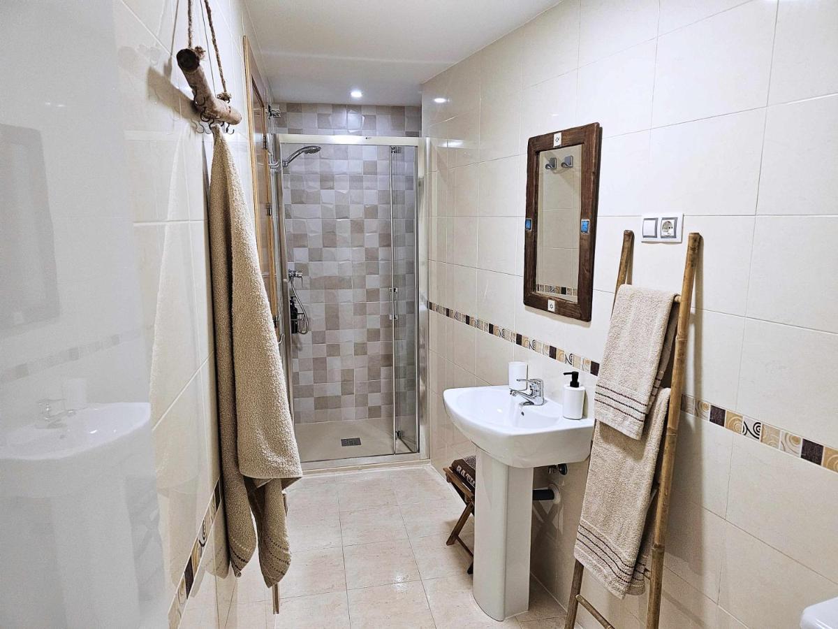 La Pereta Immaculate Quiet House Free Parking Daire Málaga Dış mekan fotoğraf