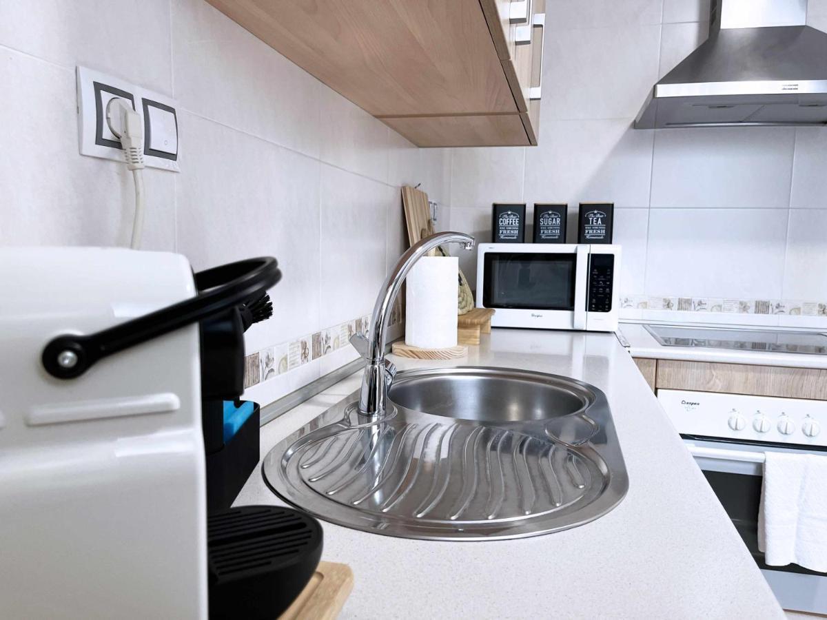 La Pereta Immaculate Quiet House Free Parking Daire Málaga Dış mekan fotoğraf